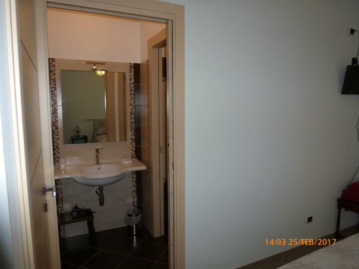 Sogno Di Mare Bed & Breakfast Pula Exterior photo